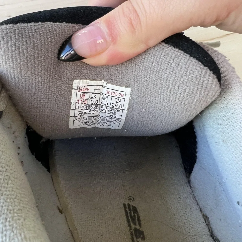 Vans Graph Shoes Womens Size‎ 11 Black Gray Skate Leather Retro Sneakers Chunky